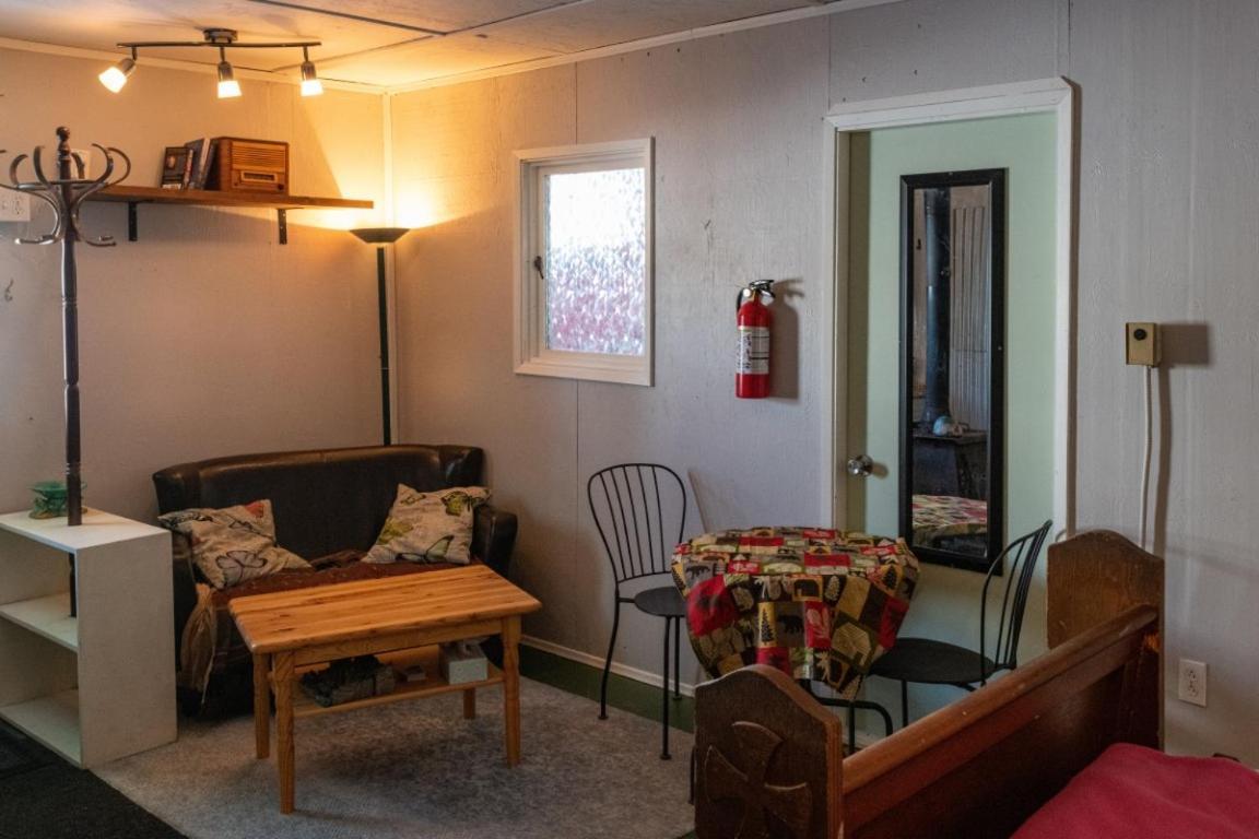 Meadow Suites In Wells Barkerville Bagian luar foto