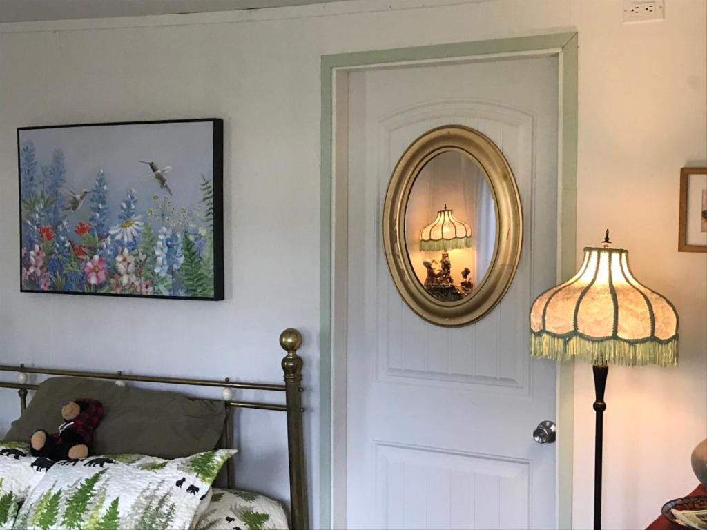 Meadow Suites In Wells Barkerville Bagian luar foto